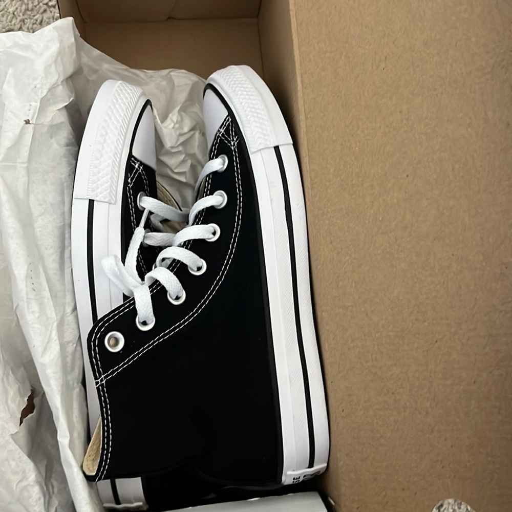 Chuck Taylor converse